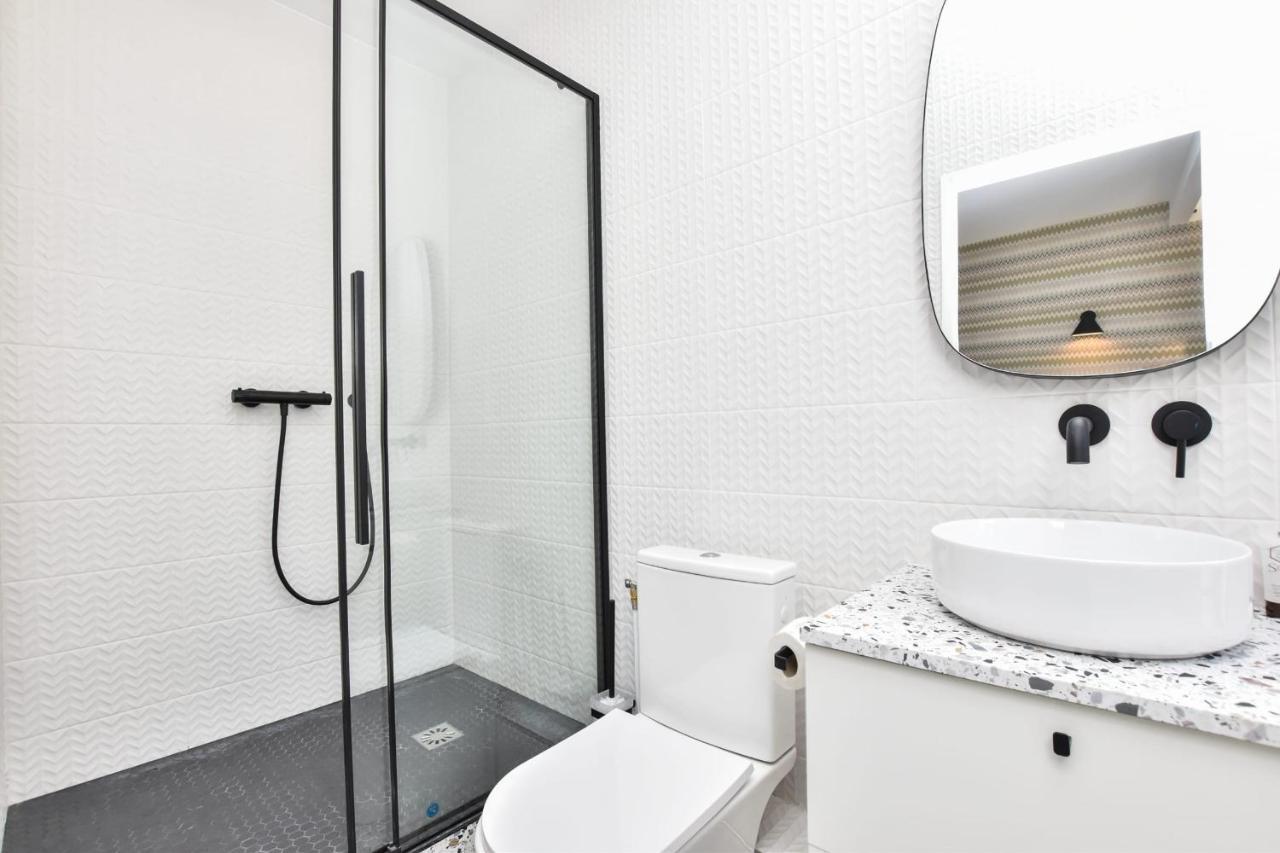 Cosy Bedroom Near Tour Eiffel Champs De Mars Paris Exterior photo