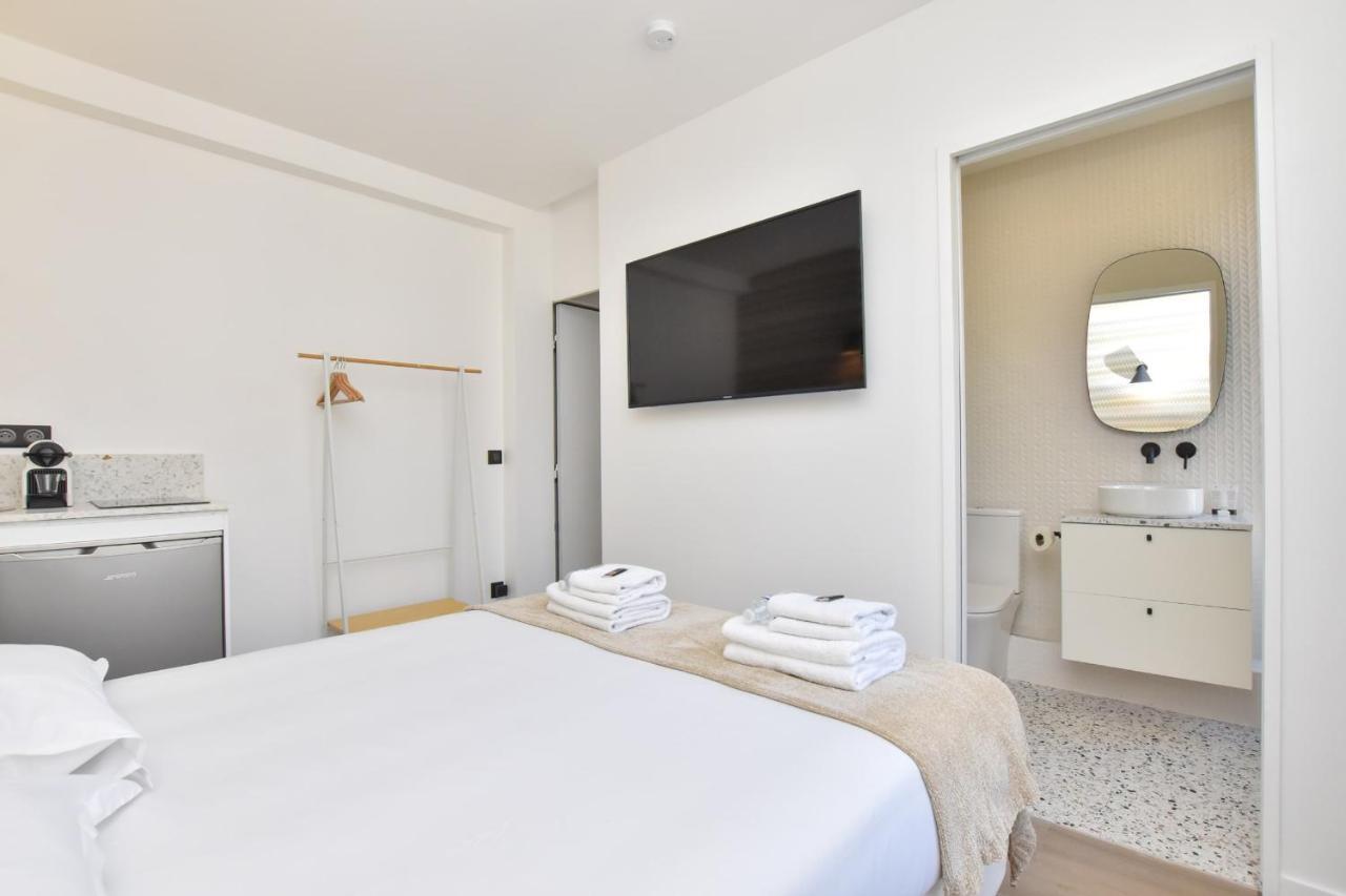 Cosy Bedroom Near Tour Eiffel Champs De Mars Paris Exterior photo